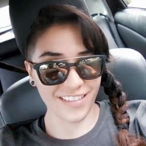 Meet your Posher, Shayla